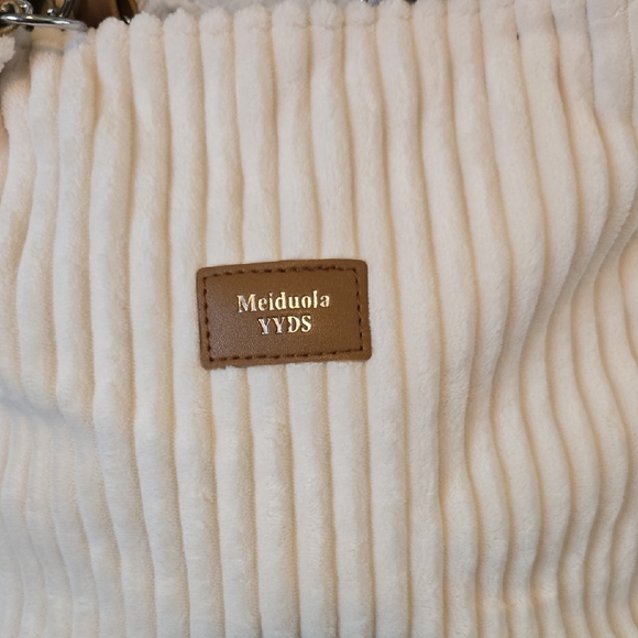 Women's Cream Tote Bag - Picture 2 of 4